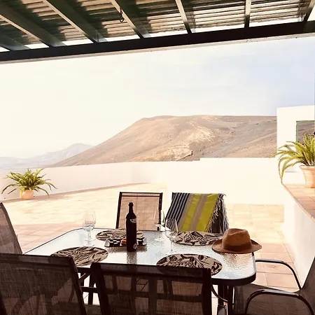 Lanzarote Moon Villa *