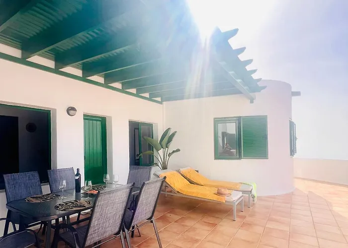 Lanzarote Moon Vila *