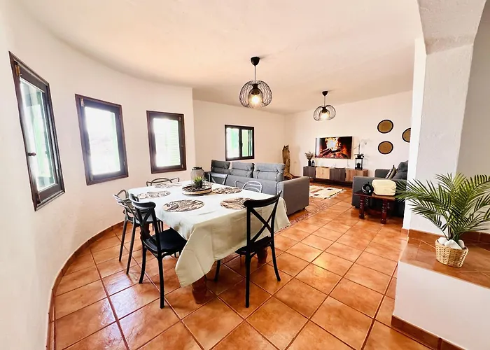 Lanzarote Moon Villa *